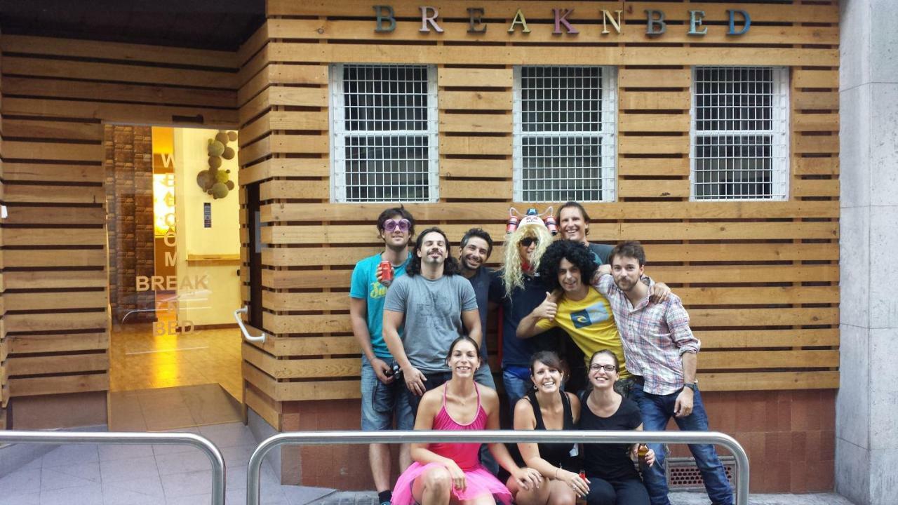 Break N Bed Hostel Barcelona Ngoại thất bức ảnh
